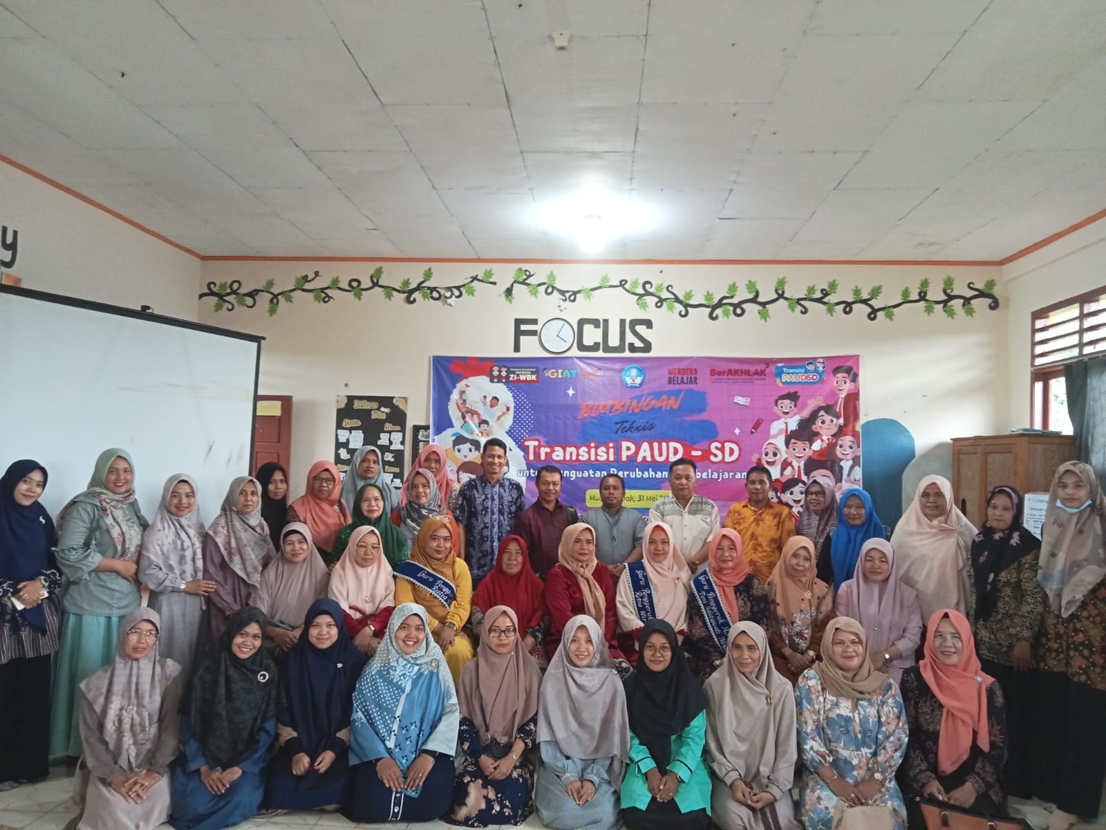 Jelang PPDB Guru MIN 2 Tanjung Jabung Timur Ikuti Program Transisi PAUD ke SD 