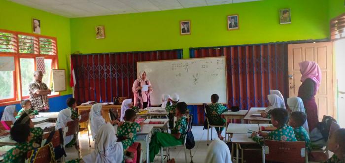 Puskesmas Sabak Barat melaksanakan Penyuluhan JUMANTIK di MIN 2 Tanjab Timur