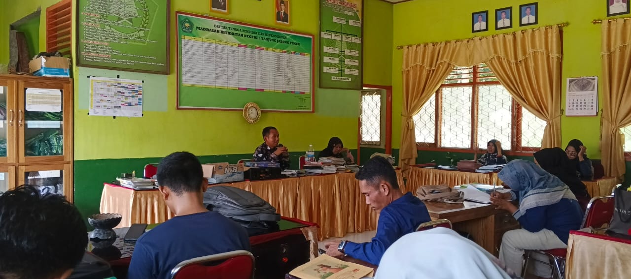 Majelis Guru Rencanakan Strategi Pembelajaran dan Kegiatan Ramadhan dalam Rapat Bulanan