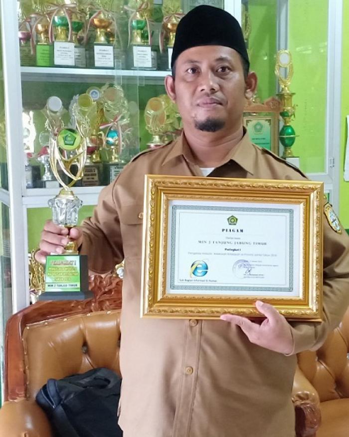 MIN 2Tanjab Timur Raih Peringkat I (Satu) Pengelola Website Terbaik Madrasah Ibtidaiyah Se-Provinsi Jambi Tahun 2018.