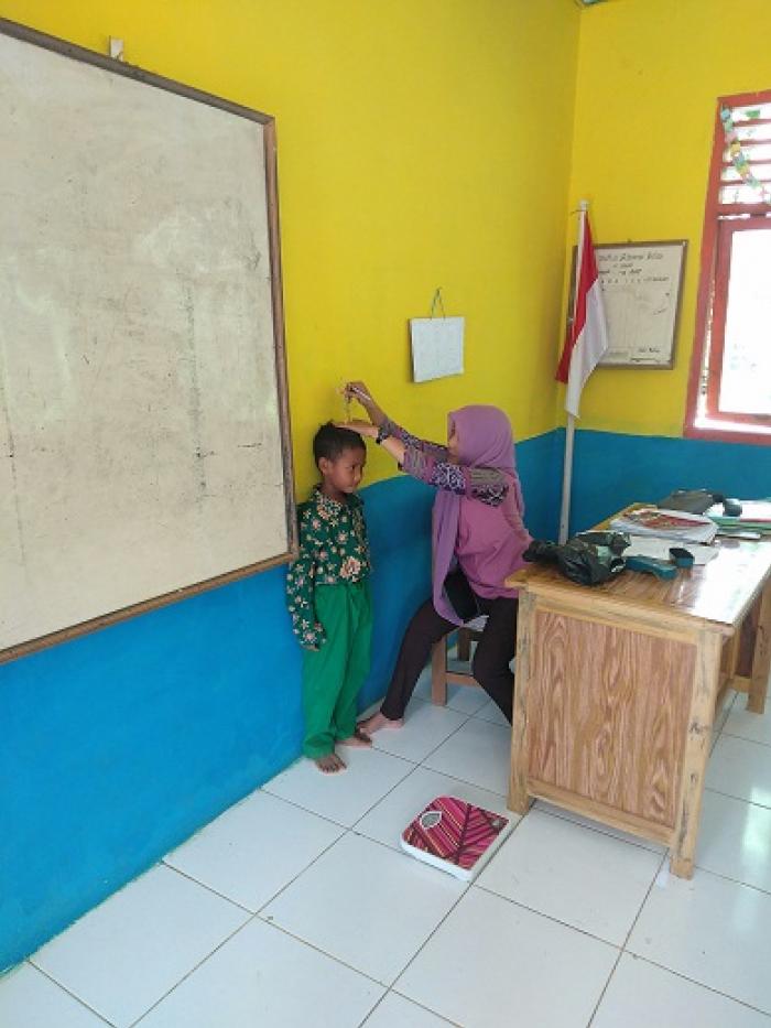 UPTD Puskesmas Muara Sabak Barat melakukan Penjaringan Kesehatan Anak