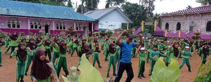 MIN 2 Tanjung Jabung Timur Gelar Olah Jasmani Setiap Hari Kamis Bersama Guru dan Kepala Madrasah