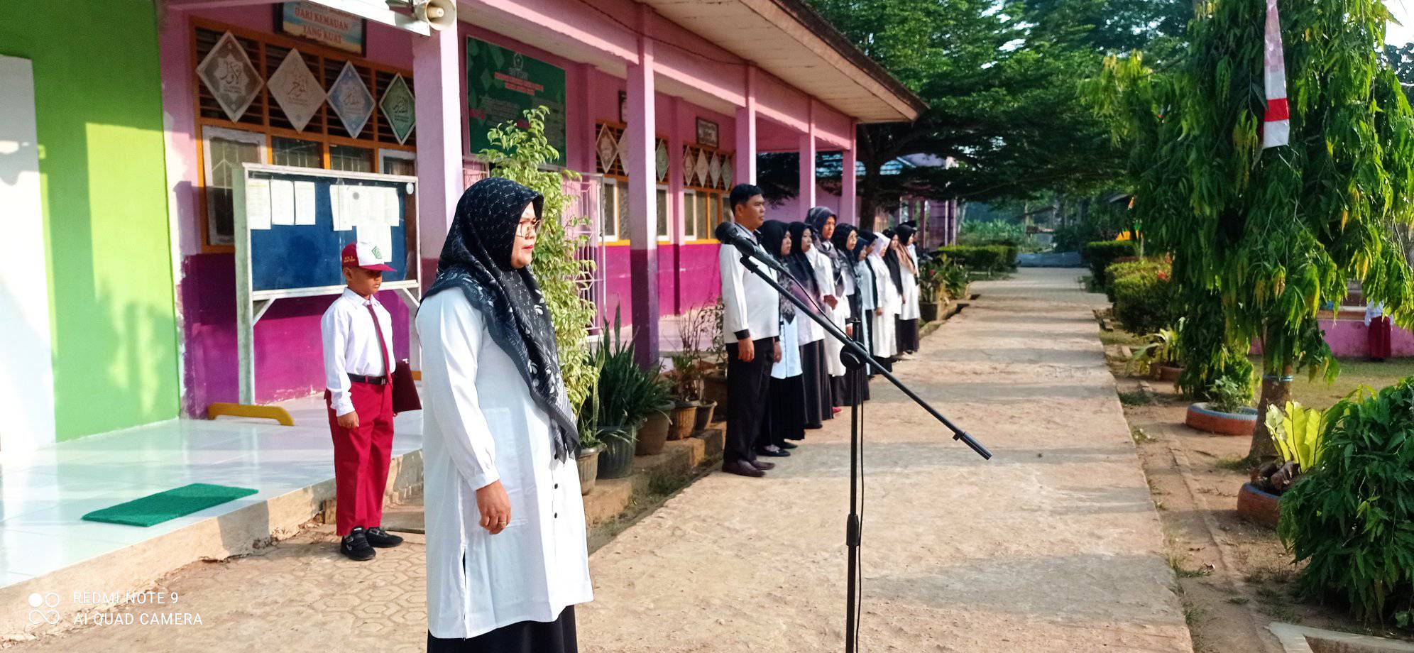 Zaitum. S.Pd.I : Belajar dengan sungguh-sungguh